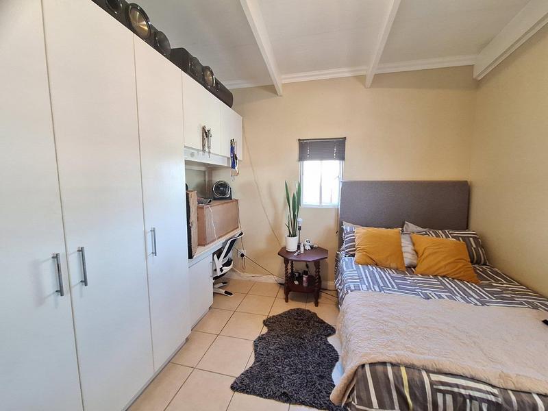 3 Bedroom Property for Sale in Fraaiuitsig Western Cape